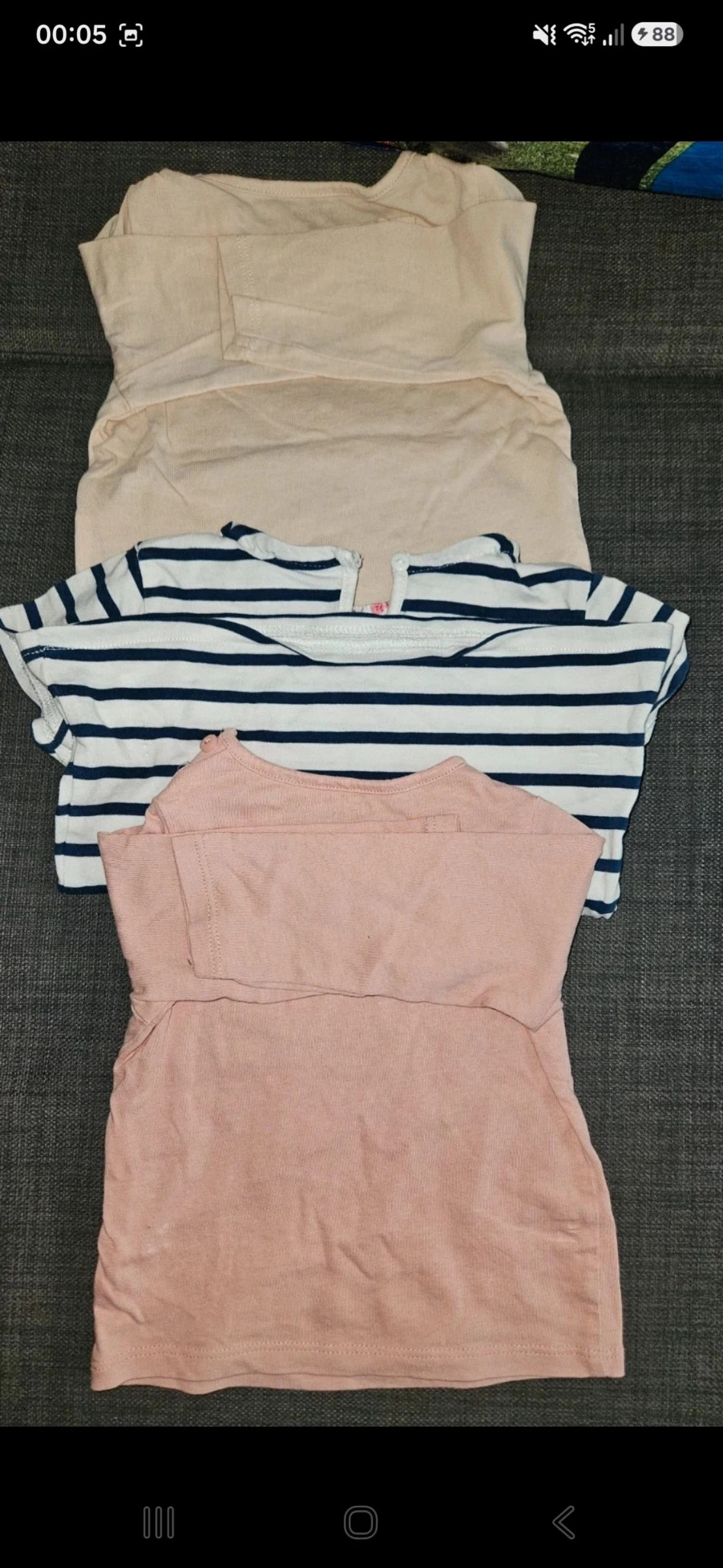 Lot T-shirt 6 maanden in zeer goede staat – photo 2